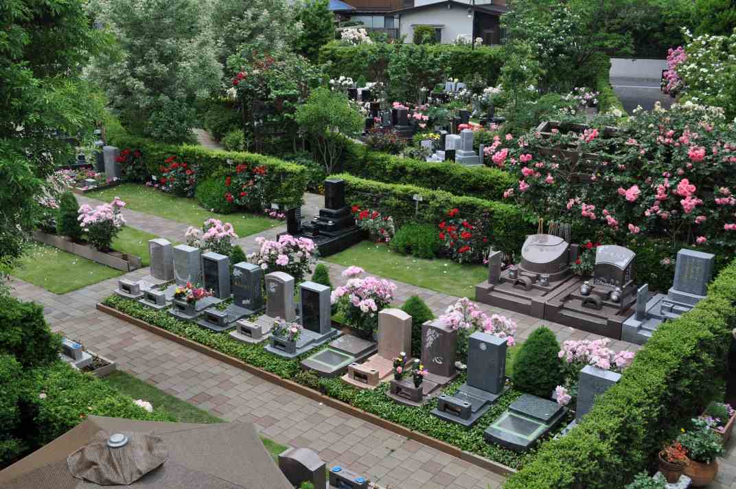 練馬ねむの木ガーデン　平坦な地形で日当たりも良く明るい園内