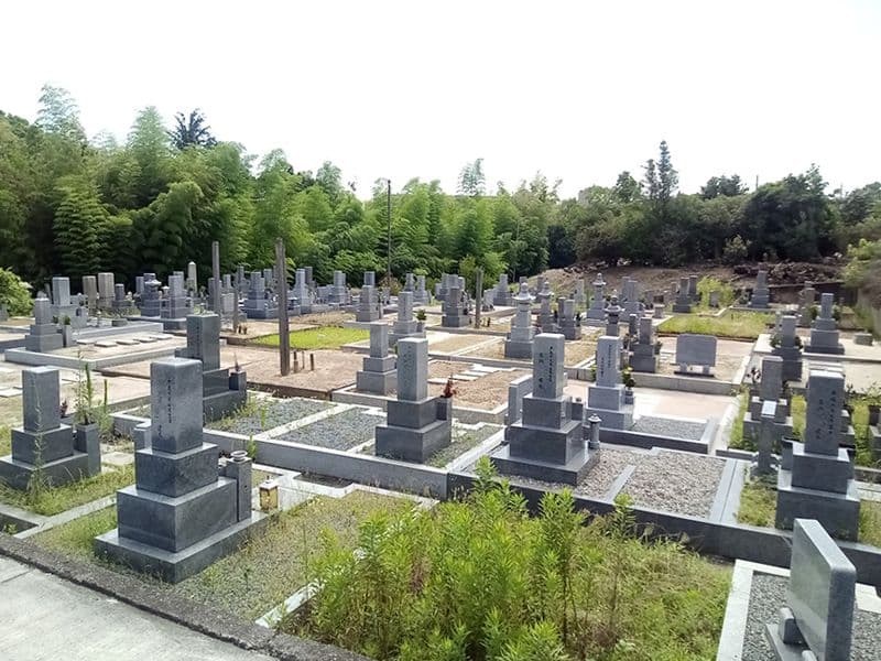 山本共同墓地