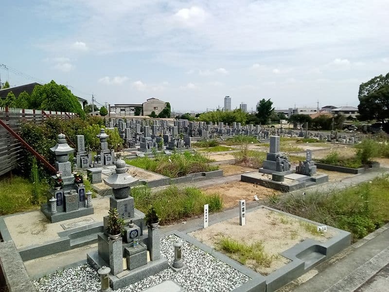 山本共同墓地