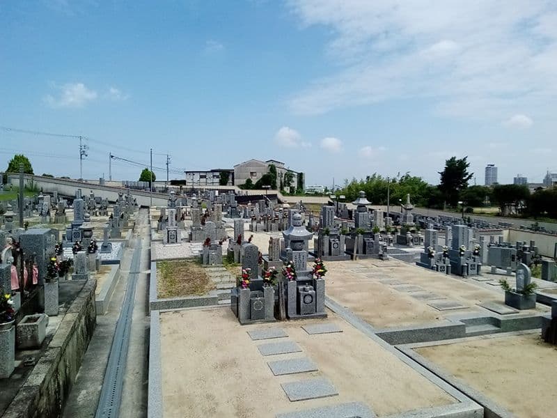 山本共同墓地