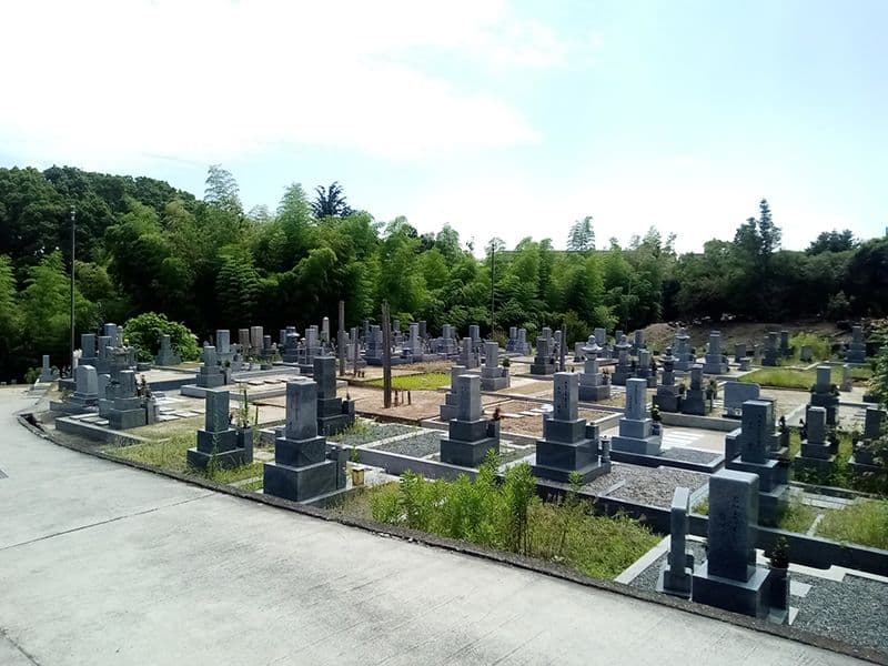 山本共同墓地