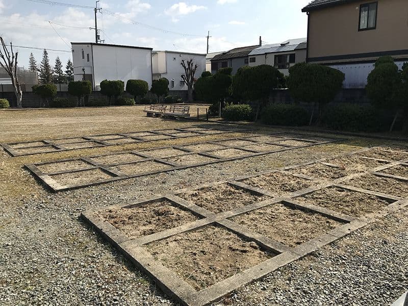米谷東墓地