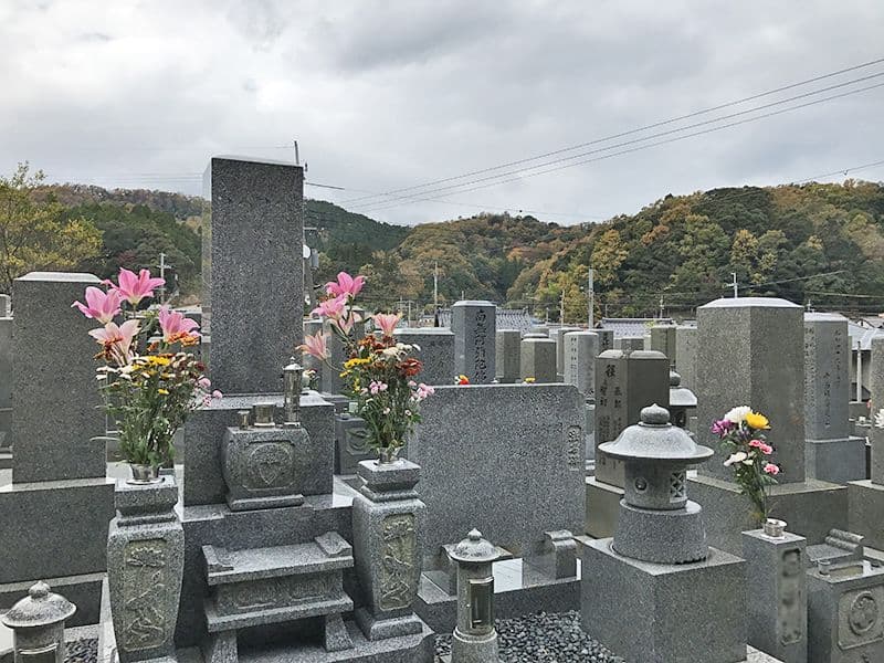 真宗寺墓地