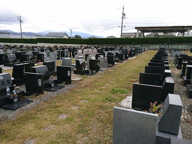 安曇野市営 穂高墓地公園