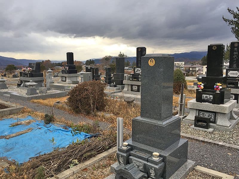 原村営 久保地尾根墓地