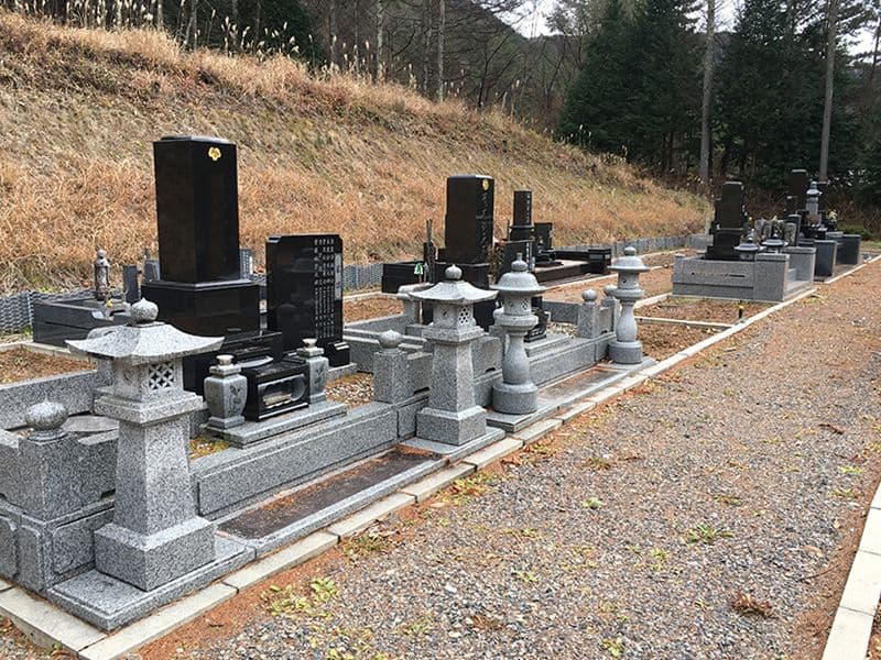 木祖村営 こもれび霊園