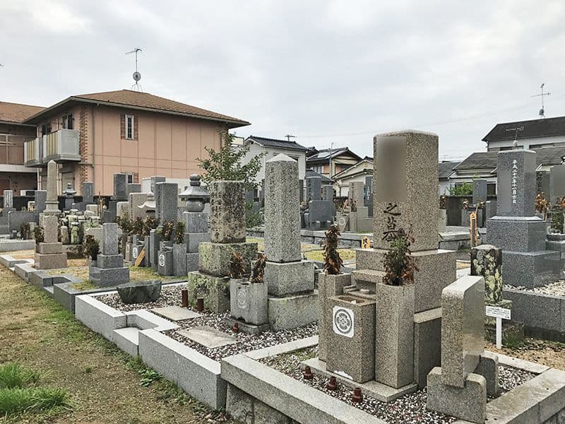 日輪寺南墓地
