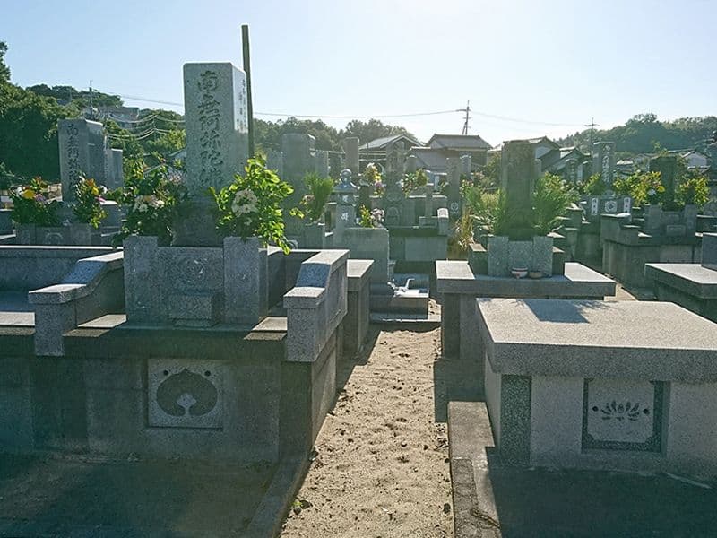 浜田市営 下府上の浜共同墓地