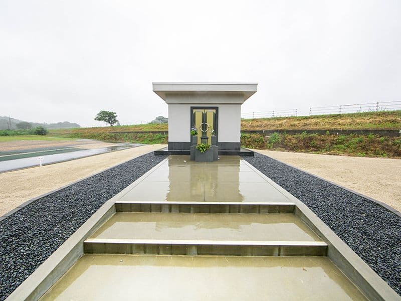 安来墓園