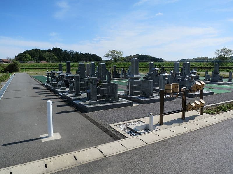 安来墓園