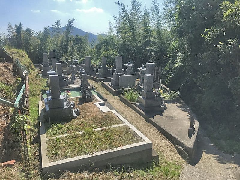 呉市営 望地墓地