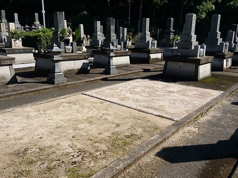 江津市営 市村墓地公園