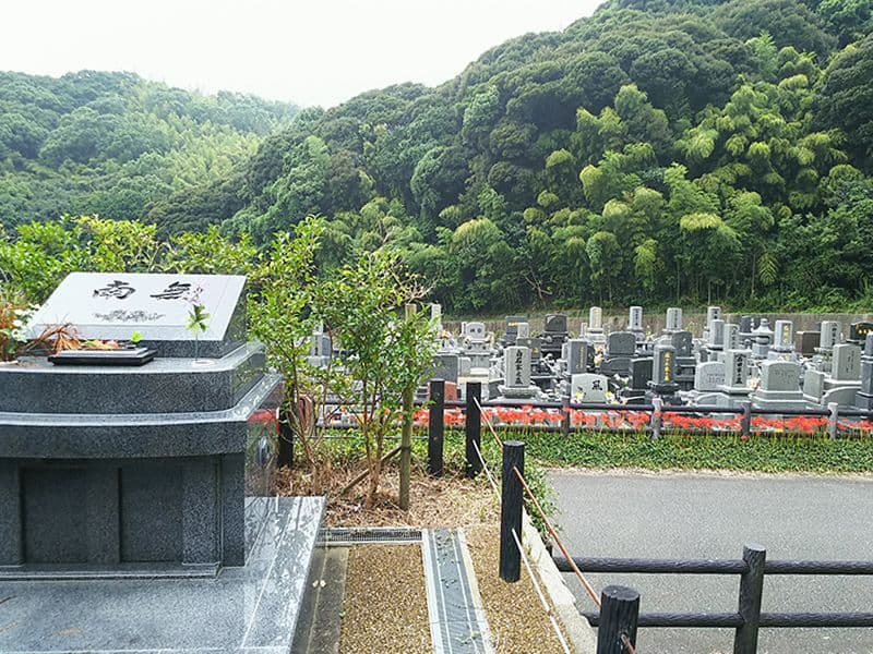 福岡市立 三日月山霊園