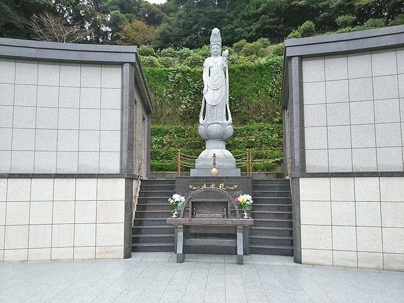 佐世保・中央 聖雅霊園