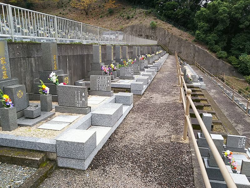 佐世保・中央 聖雅霊園