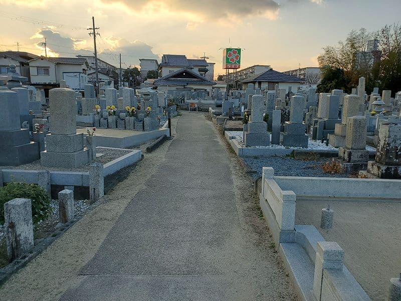 中ノ山墓地