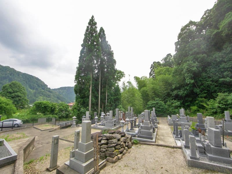 三朝町営 山田墓地