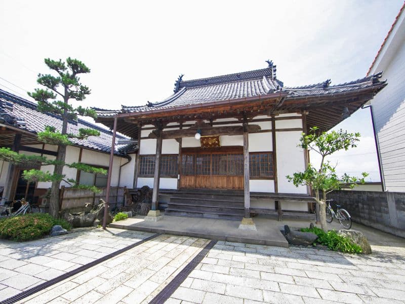 長栄寺墓地