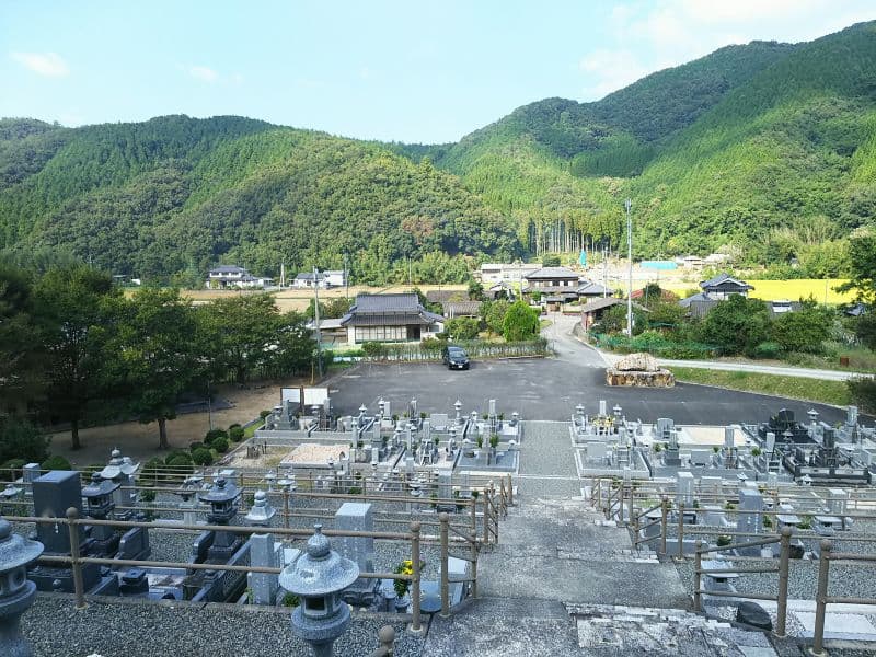美作市営 むつみの丘霊園