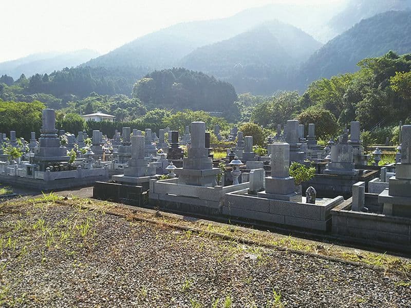宿毛市立墓地公園