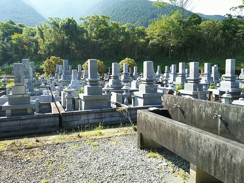 宿毛市立墓地公園