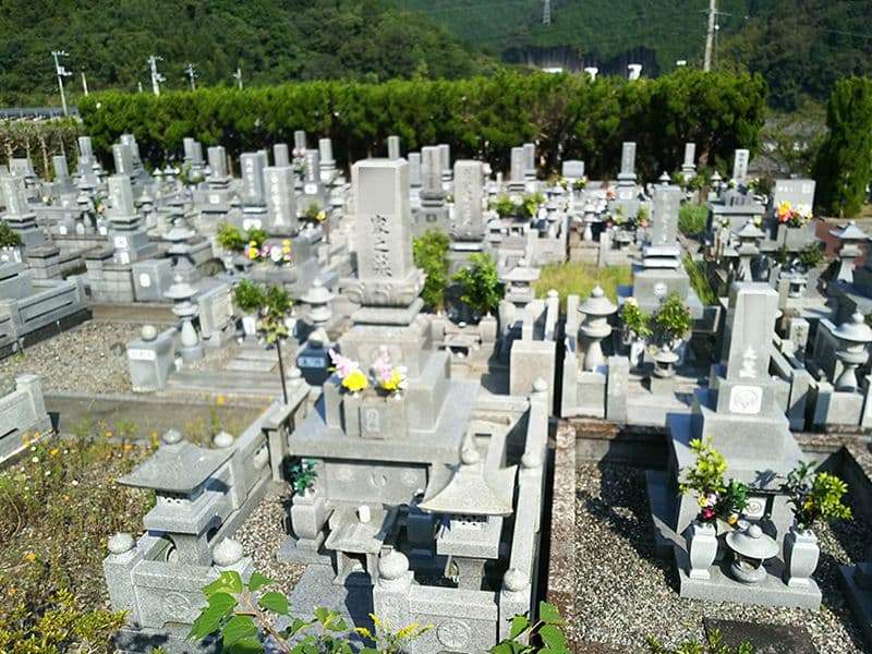 宿毛市立墓地公園