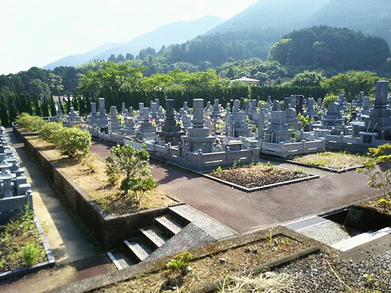 宿毛市立墓地公園