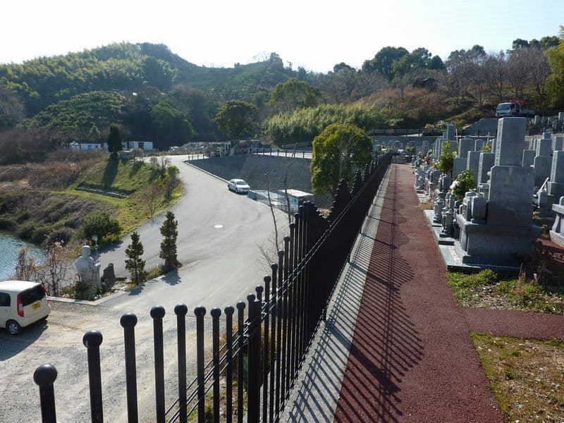 松山中央霊園