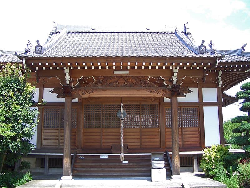 入佛寺墓苑