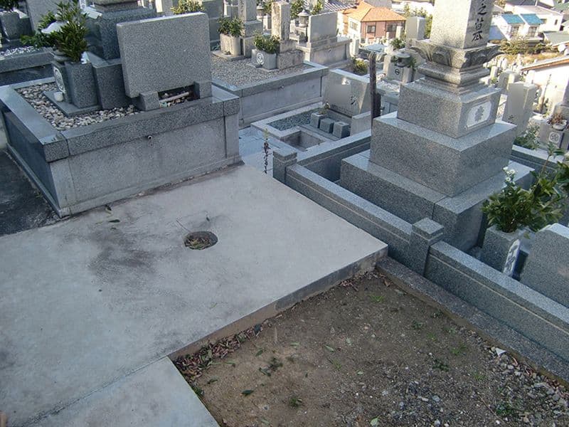 宝塔寺墓苑