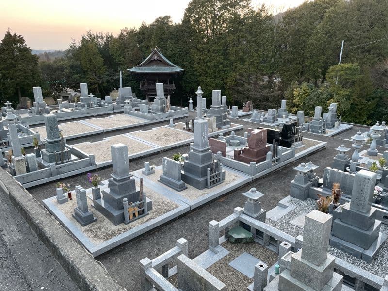黒井山霊園