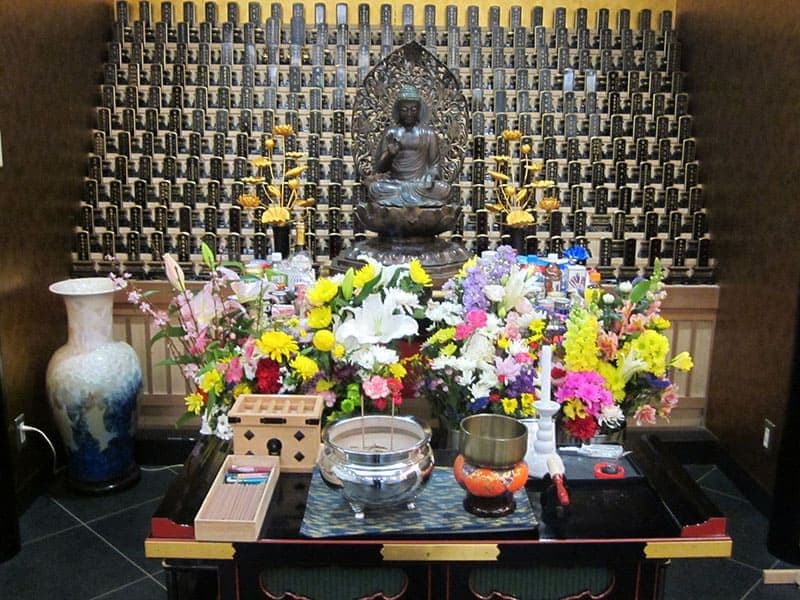 尼将軍 南の丘霊堂　永代供養墓「やすらぎのひ」