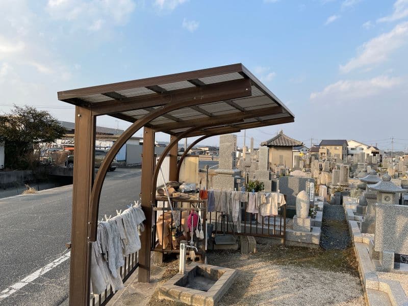 西田墓地