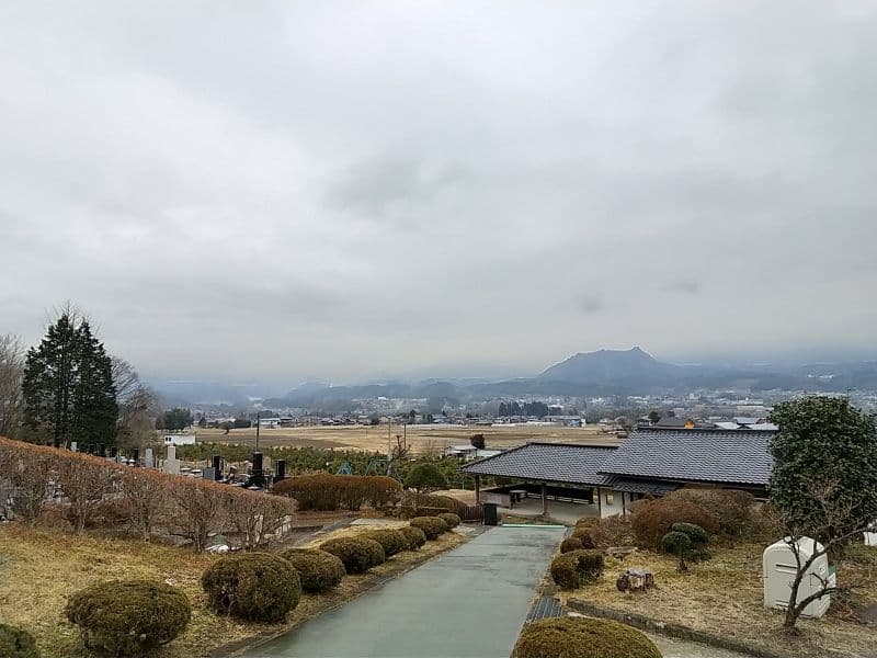 あがつま共同霊園
