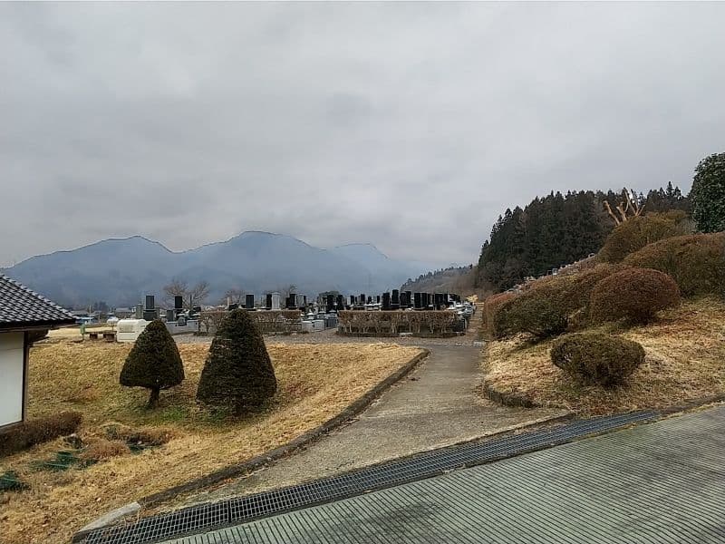 あがつま共同霊園
