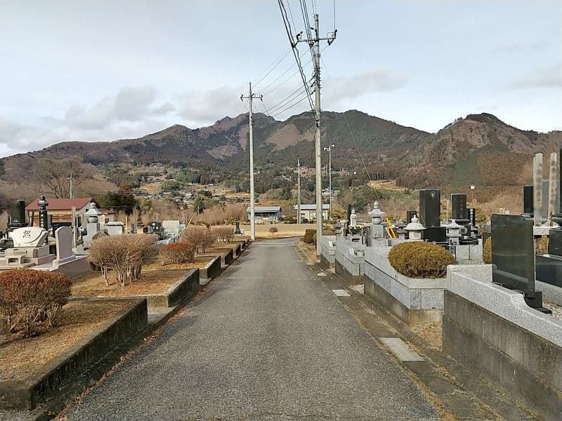 あづま共同霊園