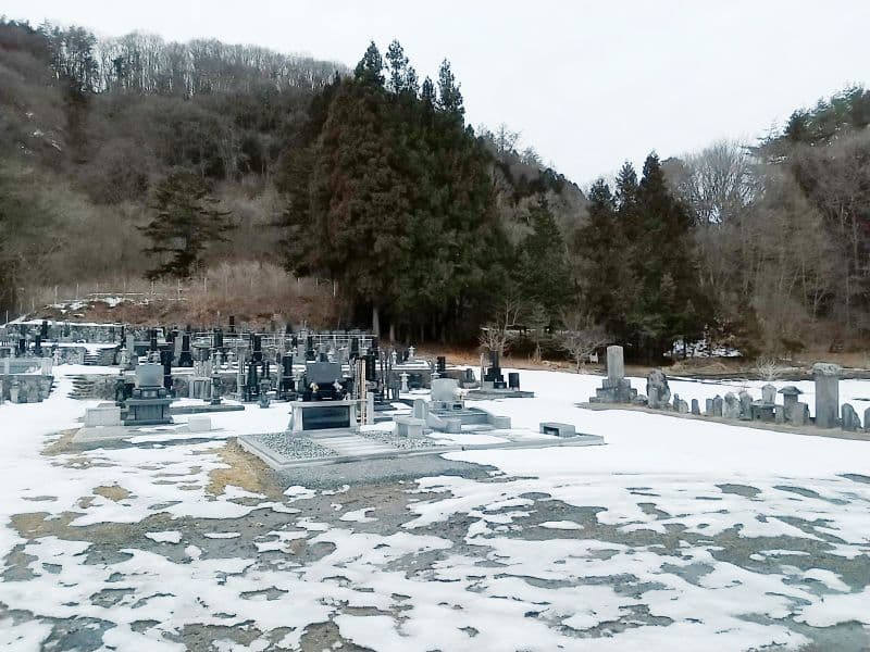 沼田市園原墓地