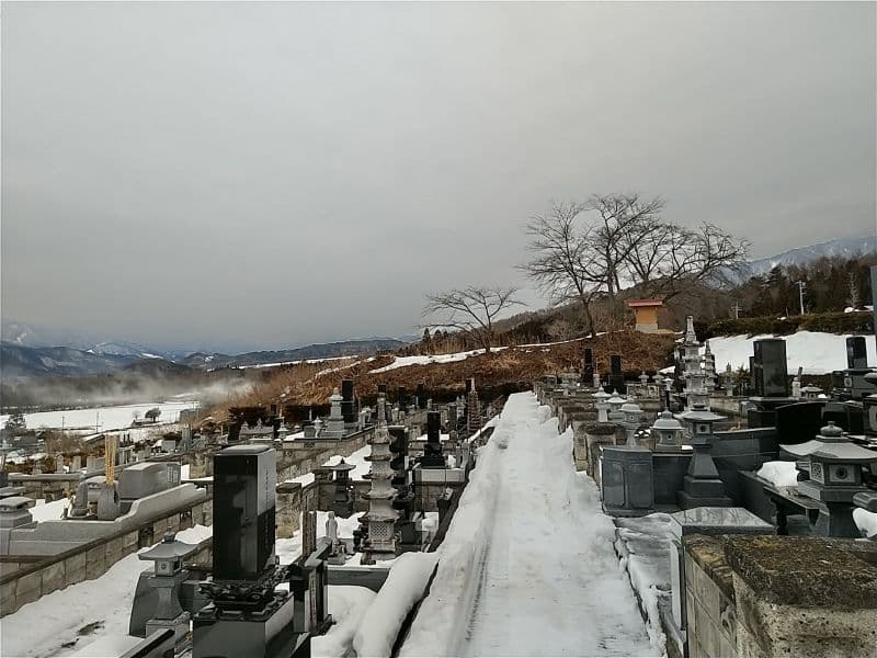 沼田市平川墓地