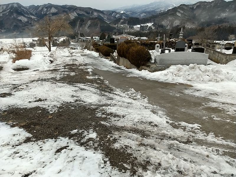 沼田市平川墓地
