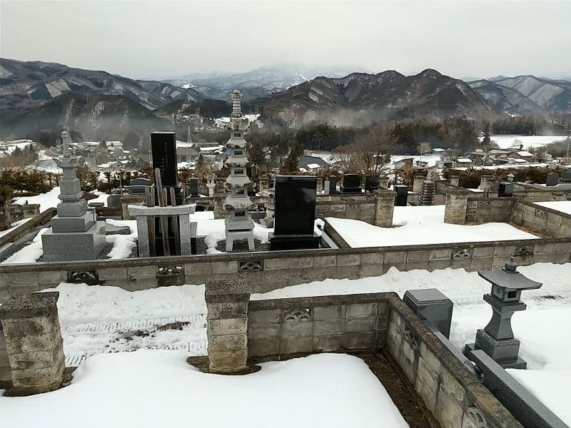 沼田市平川墓地