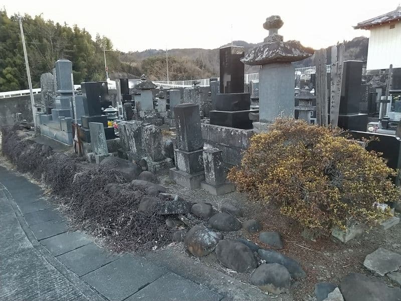 高梨子墓地