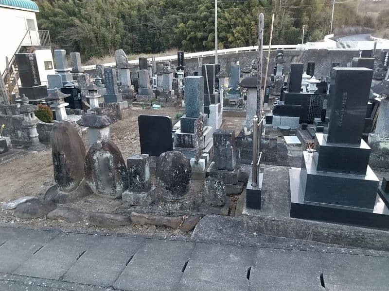 高梨子墓地