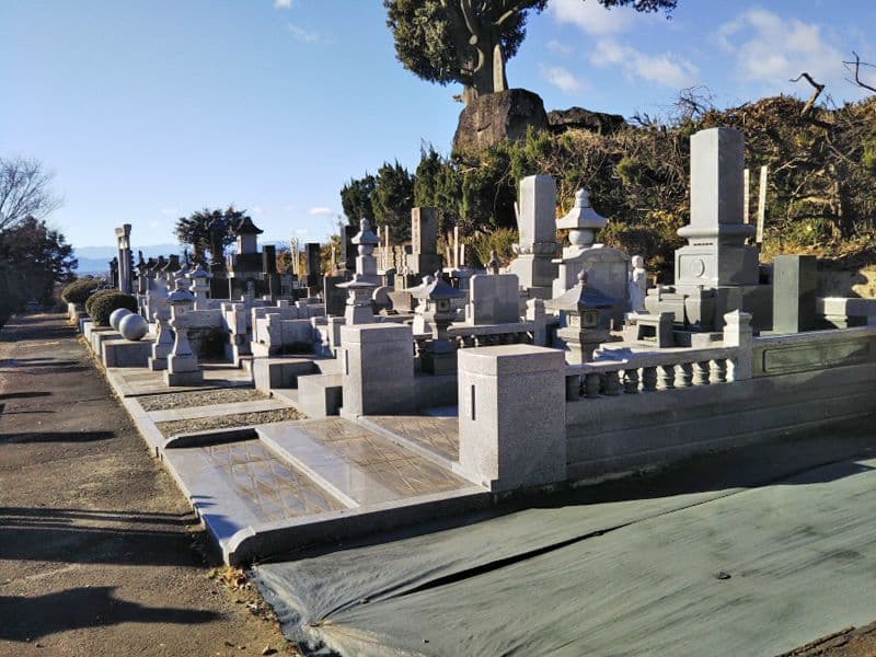 石山霊園