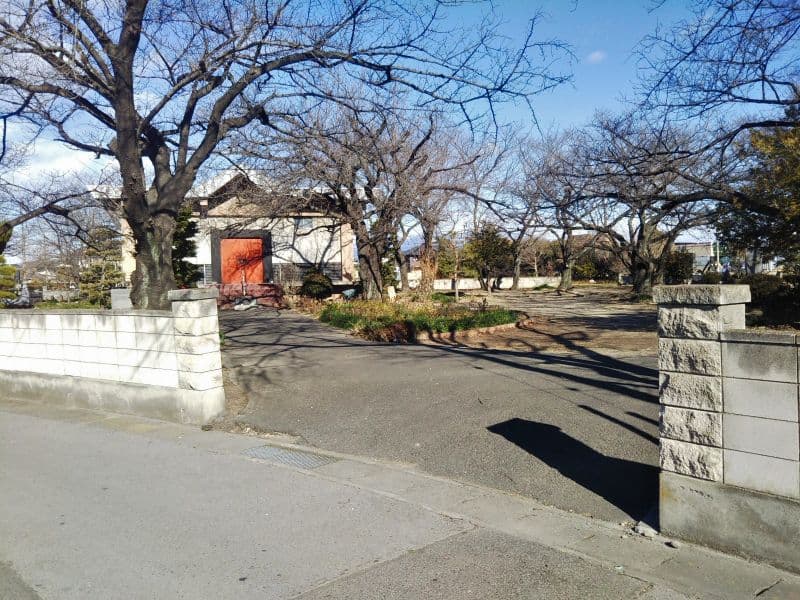 稲荷町霊園