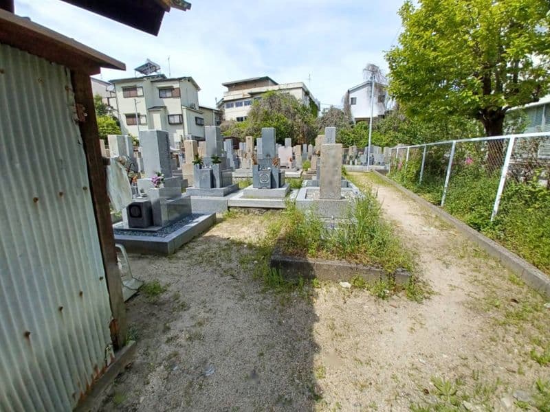 平池共同墓地