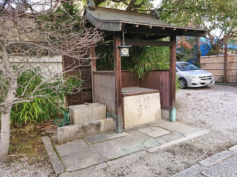 閑臥庵