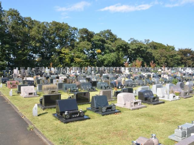 相模原市営 峰山霊園 一般墓 芝生墓所