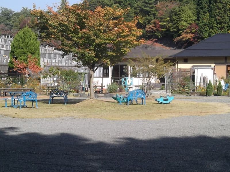 亀山霊苑
