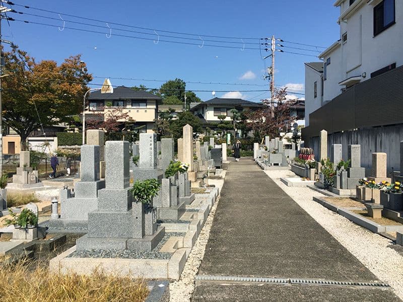 南刀根山墓地