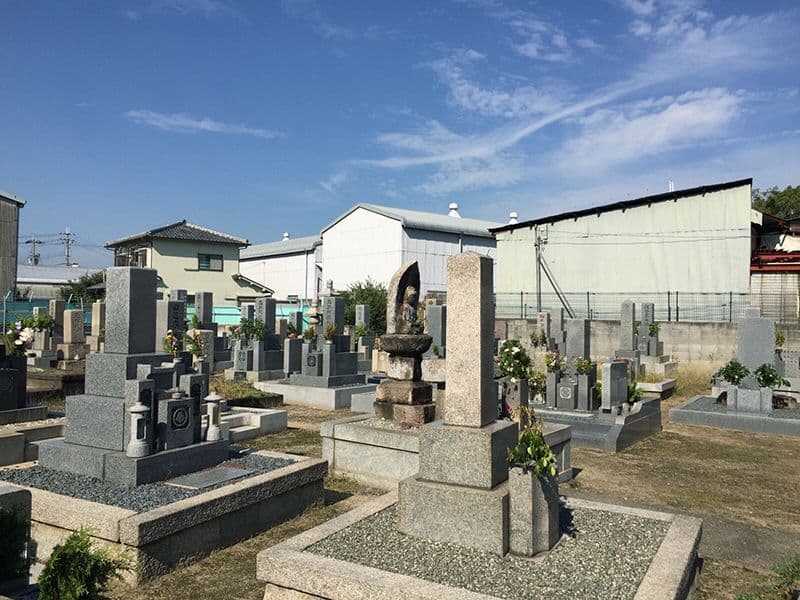 勝部墓地